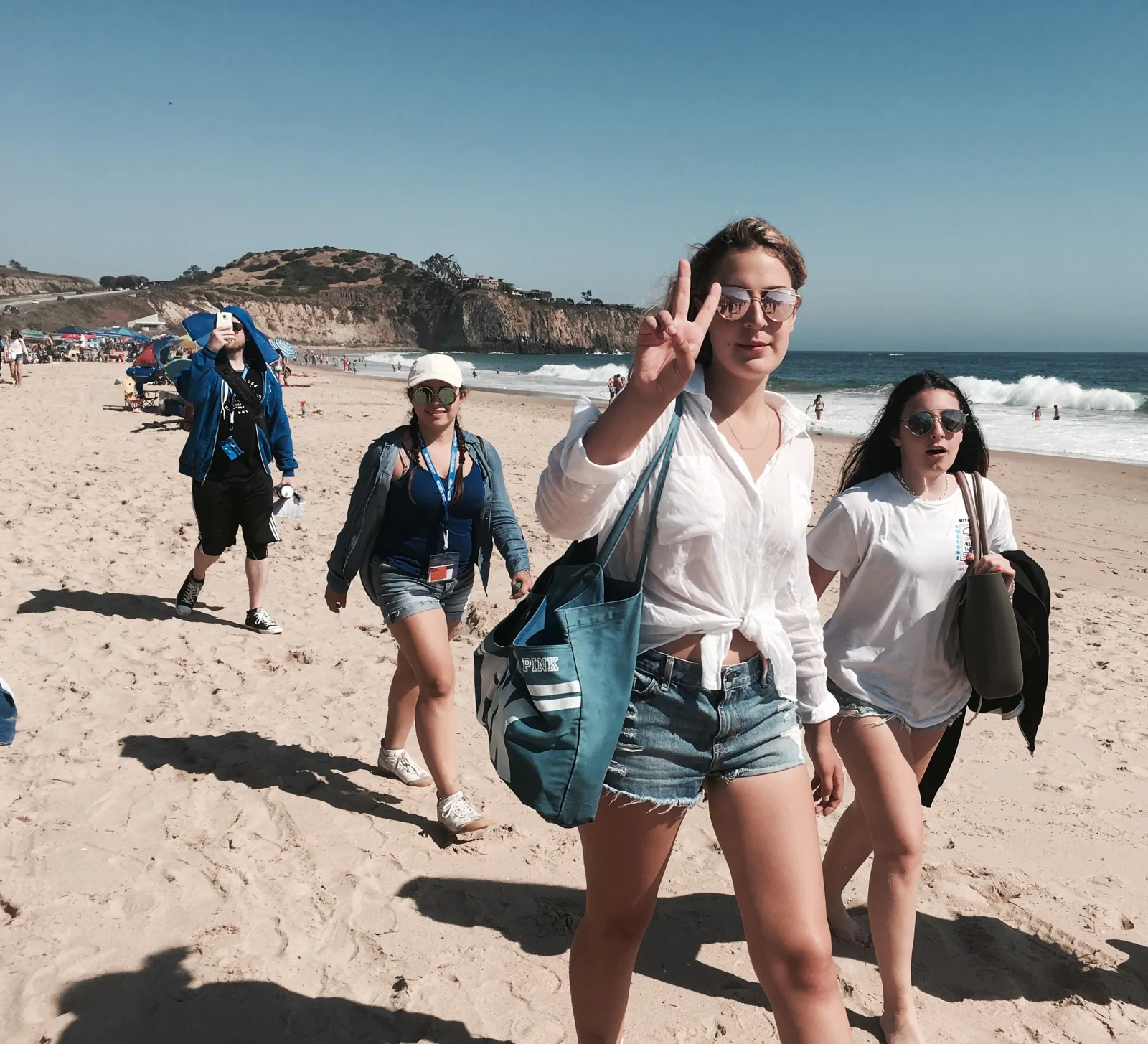 ELC students on a Sunday beach excursion near Los Angeles
